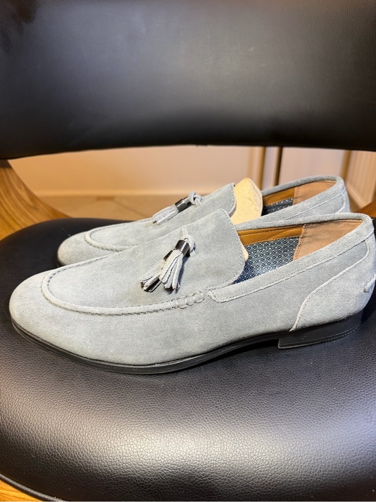 Bar III Light Gray Suede Tassel Loafers with Tan Accents Sz 10 main image 13